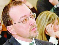 Per la serie "I beneficati dalla ex Cirielli": don Giorgio Carli.