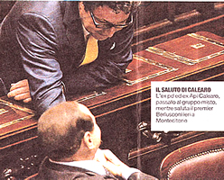 Sorrisino innamorato? Sorrisetto servile? Una cosa  certa: il Veltroni sar contento di averlo portato in Parlamento. E col Veltroni, naturalmente, i fan del Veltroni. (Da La Repubblica del 30 settembre). A destra, per un raffronto, l'omaggio al Berlusconi dell'Angelino Alfano. Molto pi sicuro di s. (Da L'Unit del 30 settembre).