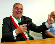 Gentilini e Muraro: moccichini verdi, fasce e fasci.